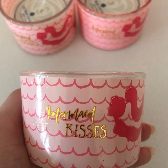 Set of 4 ‘Mermaid Kisses’ Candles Rose Collection - Picture 3 of 3
